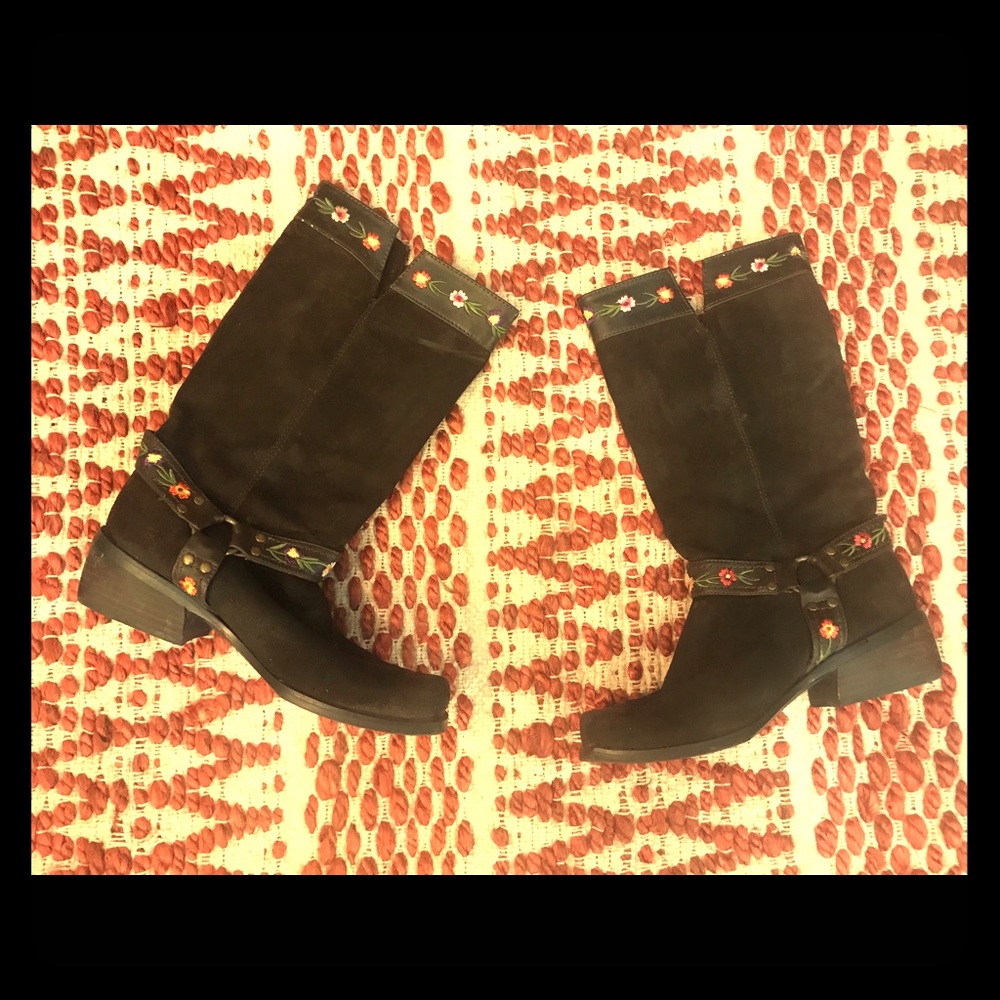 Suede leather boots